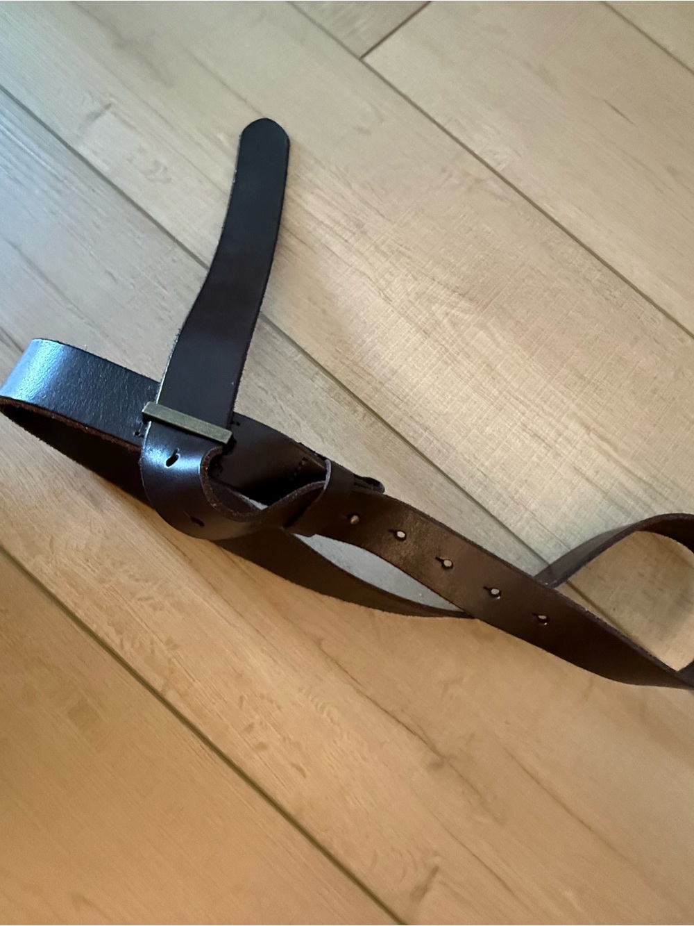 Banana Republic Women’s Leather Belt in Dark Brown 48”